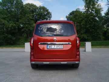 Renault Kangoo 1.5 Blue dCi 115 EDC Techno &ndash; Mocny argument